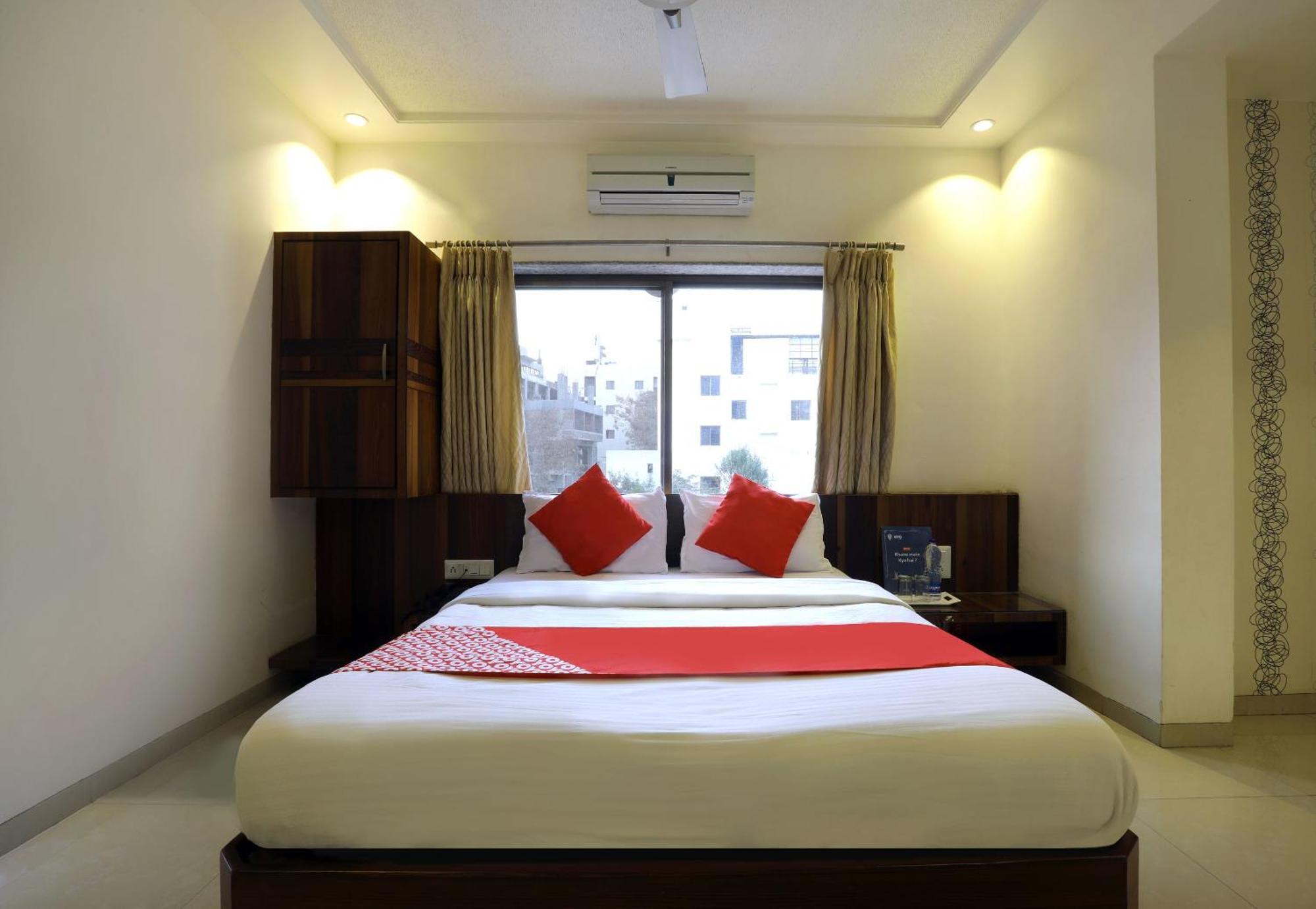 Collection O Satyan Inn Shirdi Exterior foto