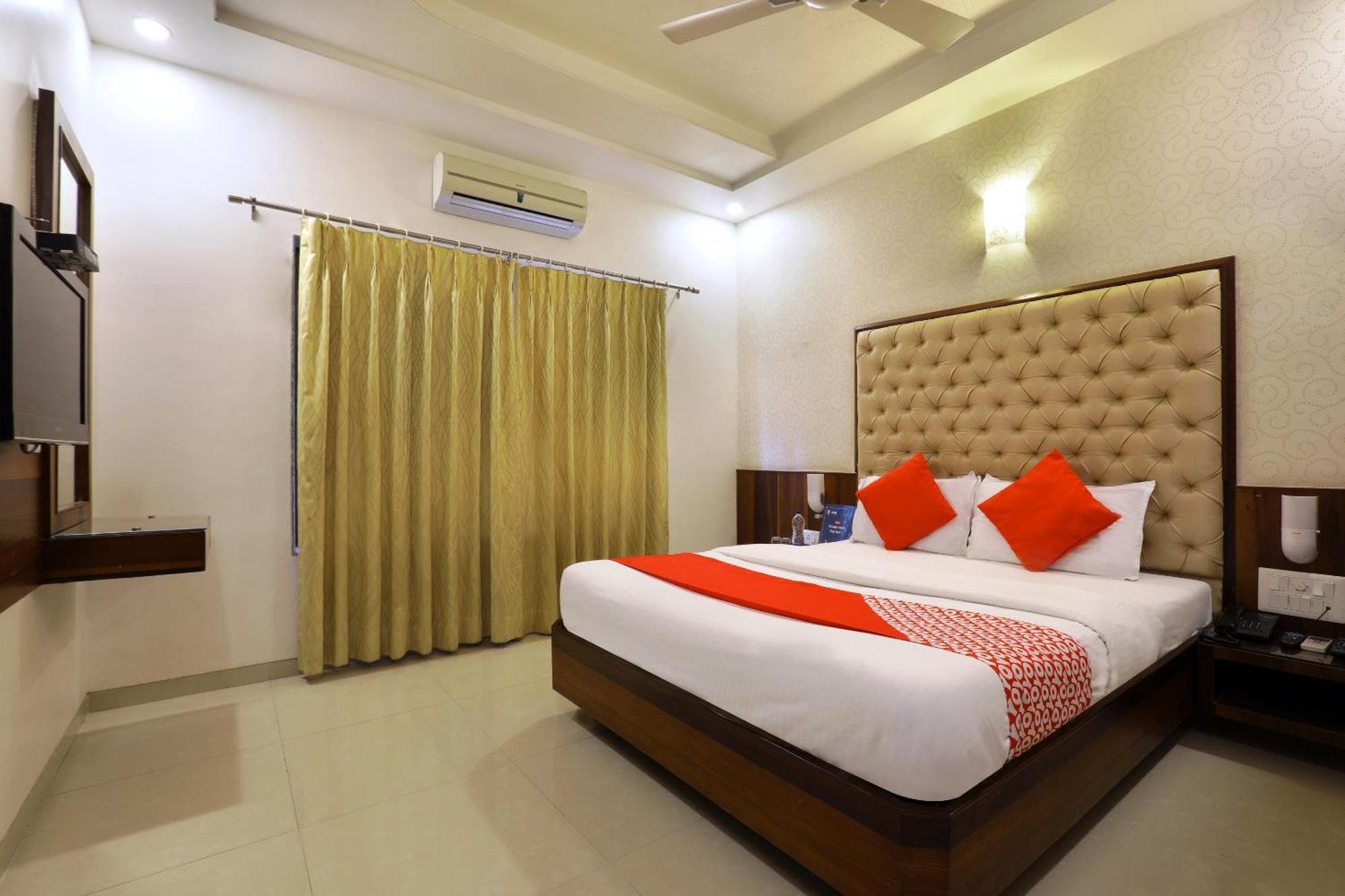 Collection O Satyan Inn Shirdi Exterior foto