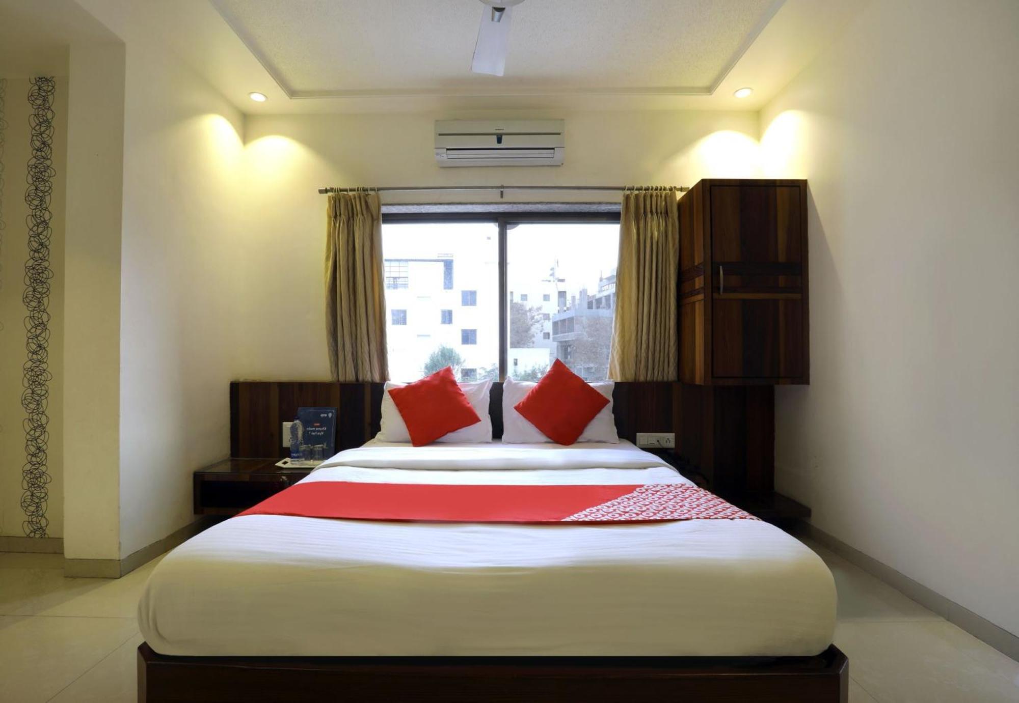 Collection O Satyan Inn Shirdi Exterior foto