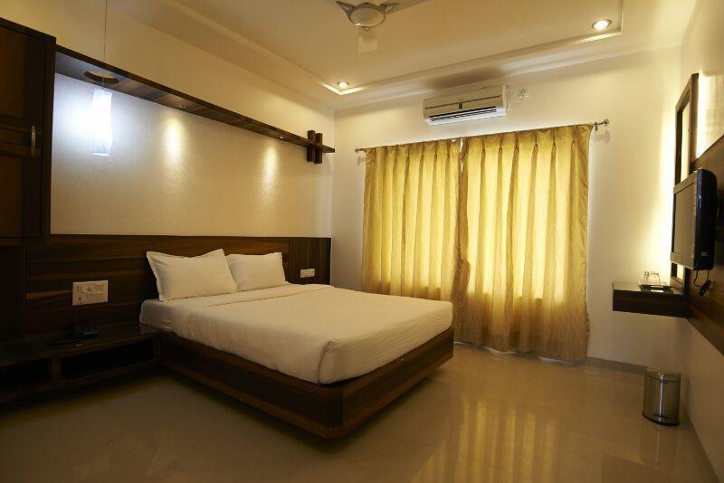Collection O Satyan Inn Shirdi Exterior foto